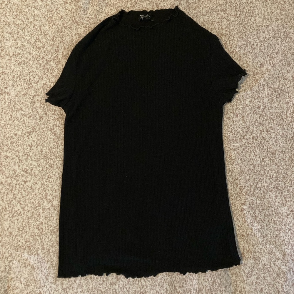black ribbed and lettuce trim high neck tshirt, size XL